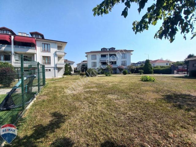 Remax Mavi istiklal Mah. Sancak Sitesi Garajlı Geniş Konforlu3+1