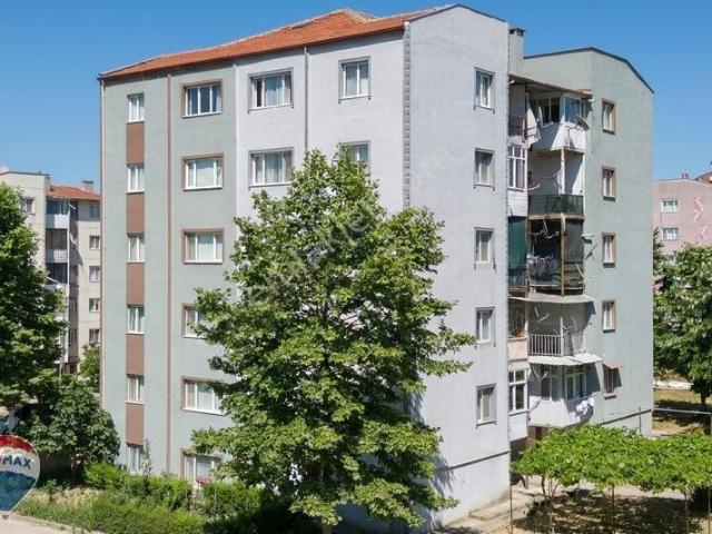 Remax Mavi Rıdvan Gedikten İstiklal Mah. Satılık 2+1 Daire