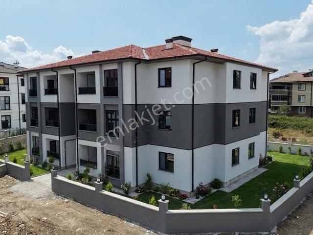 Remax Maviden Neviyede Balkonlu 94 M2 Arakat Sıfır Daire