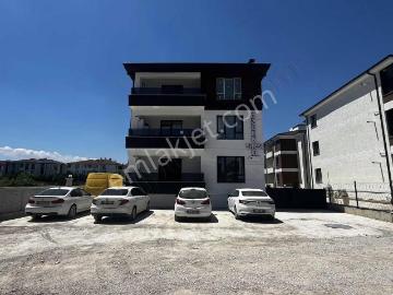 Remax Maviden Bahçeşehir Koleji Karşısı 3+1 130m2 1.kat Daire