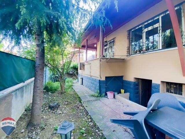 Remax Maviden Şehrin Merkezinde Ticari+konut İmarlı Müstakil Ev