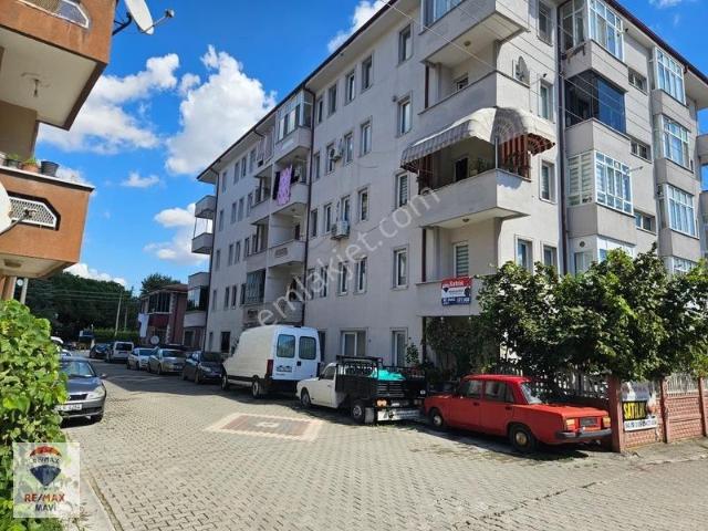 Re/max Mavi'den Gözde Bloklarında Yenilenmiş 3+1 Daire