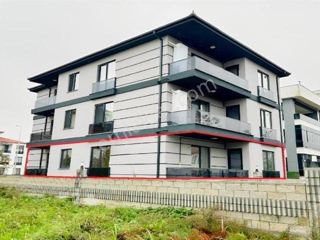 Remax Mavi'den Yazlıkta Bahçe Kullanımı Olan 3+1 Satılık Daire
