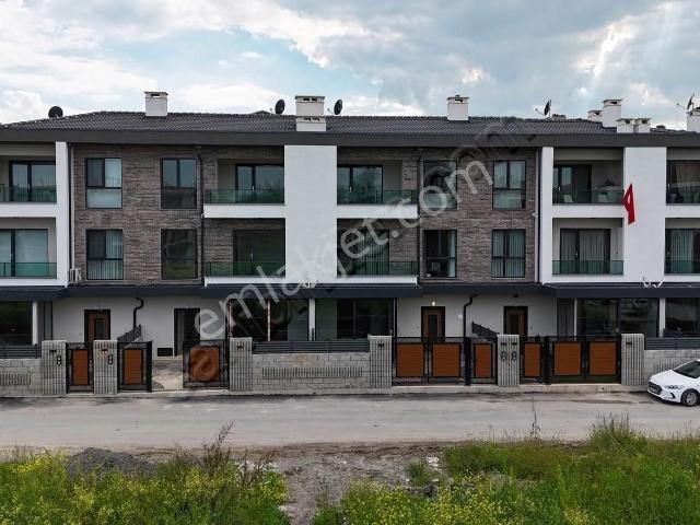 Remax Mavi'den Yazlık'ta Satılık 5+1 Satılık Villa