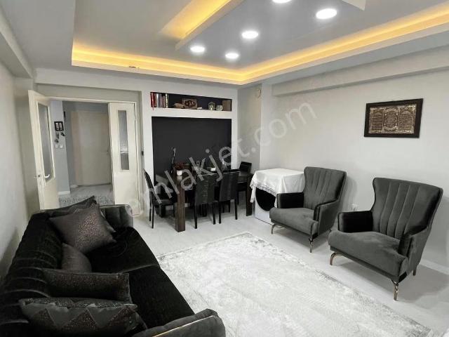 Remax Maviden 1411 Ada Küme Evlerde 3+1 Yenilenmiş 3.kat Daire