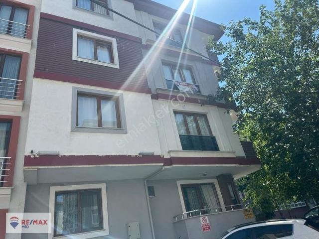 Remax Mid Altıeylül Sütlüce Mah Nef Civarı Eşyalı Kiralık 1+1