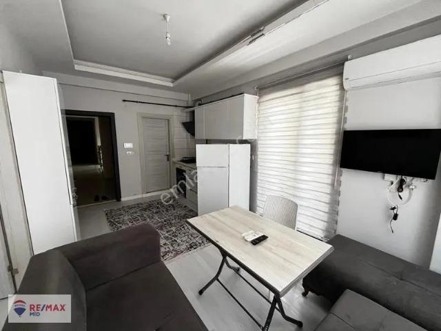 Remax Mid Bahçelievlerde Eşyalı 1+1 Kiralık Daire | Balkonlu