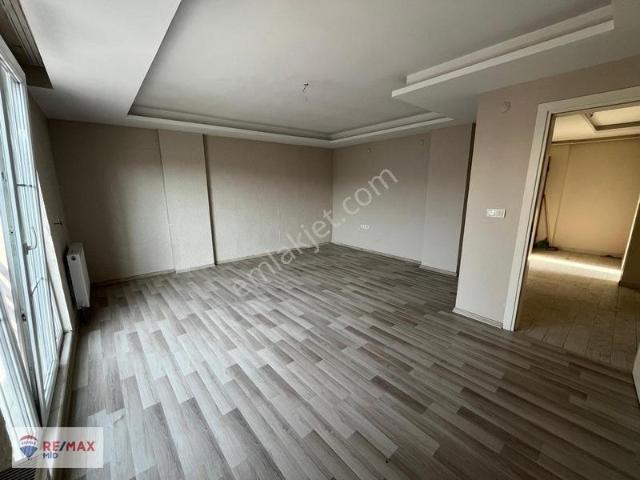 Remax Mid ' Den Kayabey Mah Yapımı 2+1 Açık Mutfak