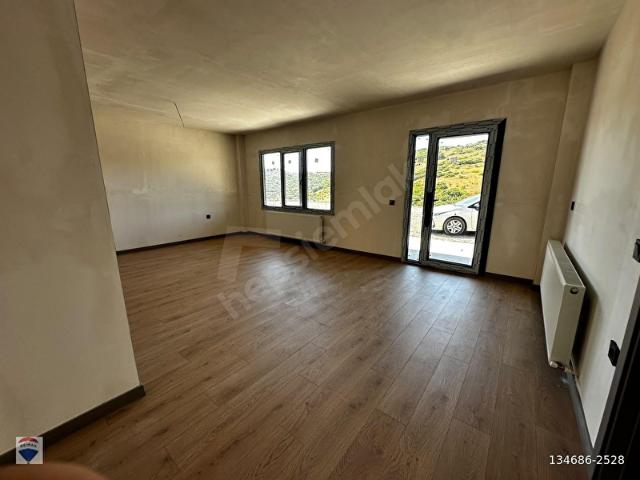 REMAX MID 'DEN YAY ADA C TIPI VILLA