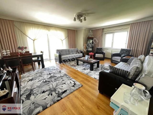 Remax Mid Paşaalanı Ebeveyn Banyolu Ferah 3+1 Satılık Daire