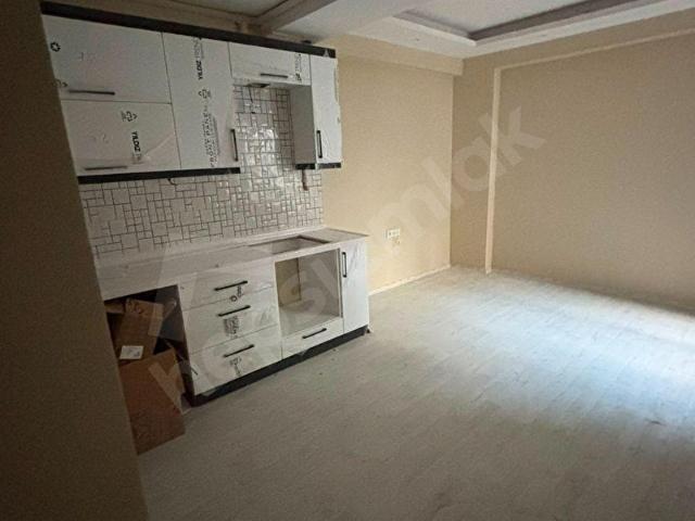 REMAX MIDDEN KAYABEY MAHALLESINDE 1+1 DAIRE