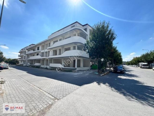 Remax Mid'den Paşaalanı Atlantis Rezidans'da 3+1 Dubleks 197 M2