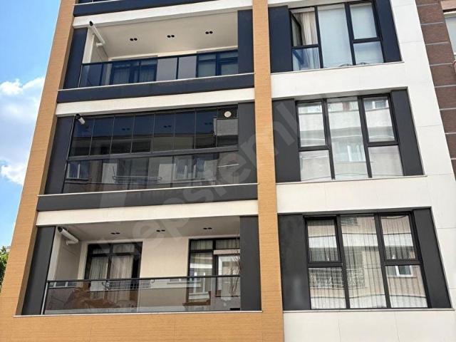 REMAX MOD DAN KUMLUBEL MAHALLESİNDE KİRALIK 1+1 DAİRE