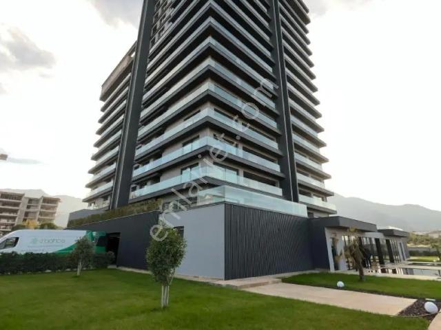 Remax Model Den D'life Metropol De 4.5+1 Satılık Lüks Daire