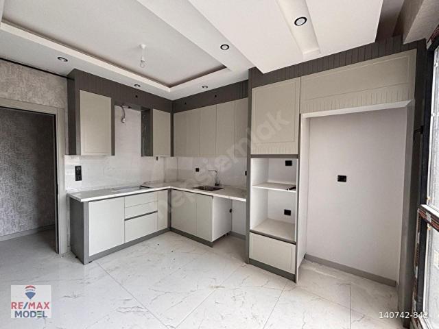 REMAX MODEL DEN ŞEMIKLER MAHALLESINDE 2+1 SIFIR SATILIK DAIRE