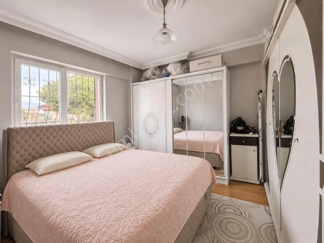Remax Model Den Karaman Mahallesinde 2+1 Geniş Satılık Daire