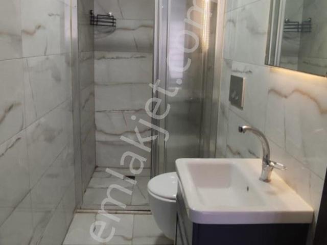 Remax Model Den Mehmetçik Mahallesinde 1+1 Kiralık Apart