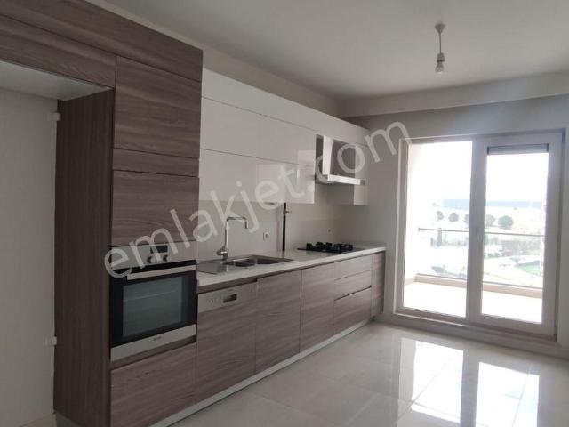 Remax Model Den Sinpaş Aqua City D2 Blokta 3.5+1 Kiralık Daire