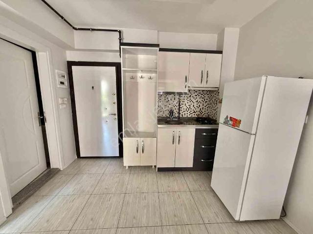 Remax Model Den Üniversiteye Yakın 1+1 Eşyalı Satılık Apart