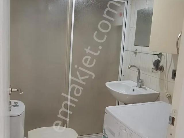 Remax Model Den Ulus Caddesinde 2+1 Eşyalı Satılık Apart
