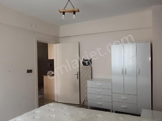Remax Model Den Ulus Caddesine Yakın 1+1 Eşyalı Kiralık Apart