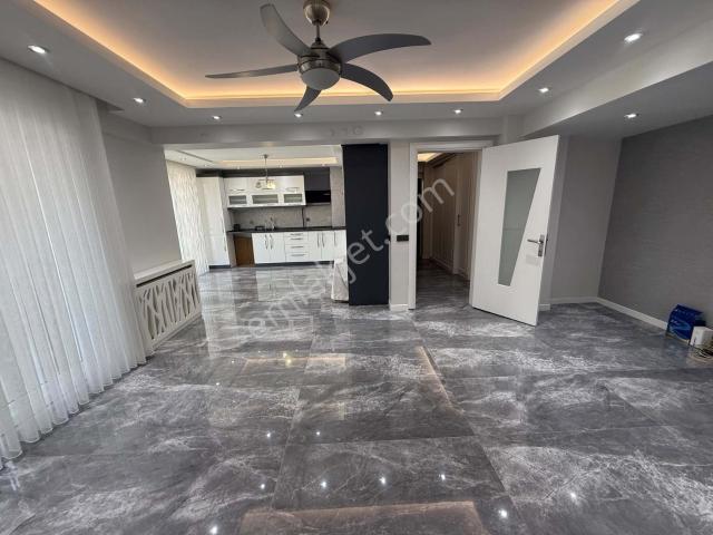 Remax Model Den Yenişafak Kardelen Sitesinde 3+1 Satılık Daire