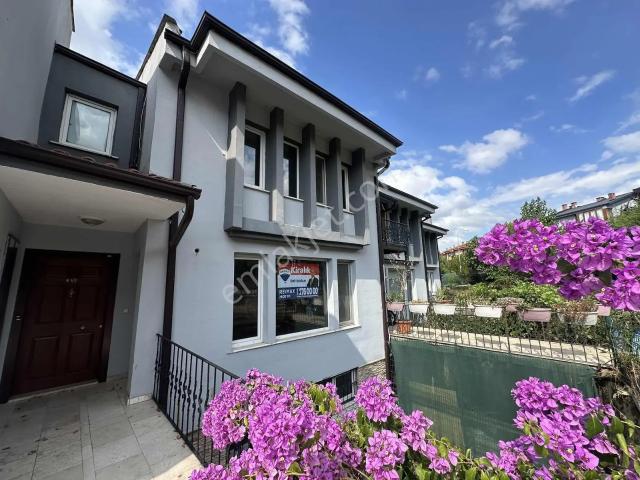 Remax Motto Kiralık Villa
