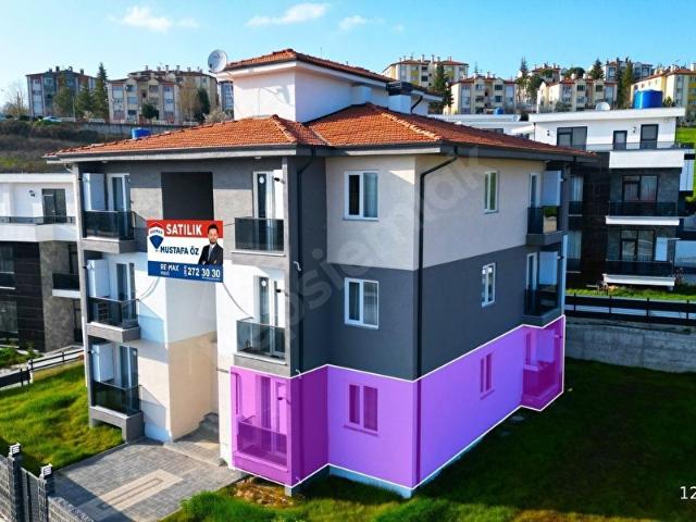 REMAX MOZ 2+1 65m Eşyalı Metrobüs Valilik Adliye Y. Mesafesi