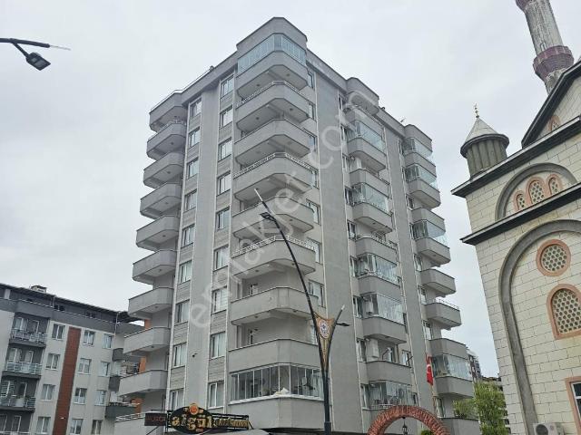 Re/max Nadirden Teyyaredüzünde 140 M² Satılık 3+1