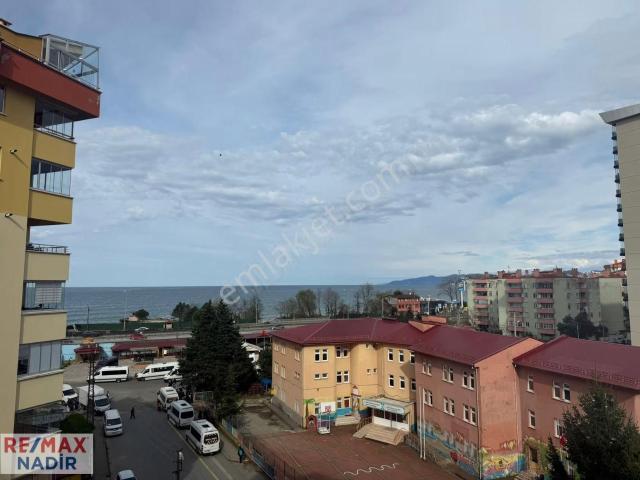 Remax Nadir'den Acarkent Yalı Evlerinde 3+1 135 M2 Deniz Manzara