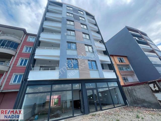 Re/max Nadirden Espiye Adabük Mahallesinde Sıfır 1+1 Daire