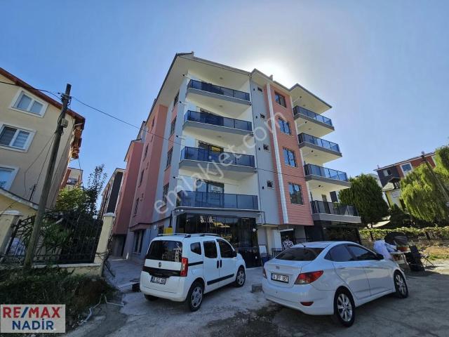 Remax Nadir'den Erikliman Mah. Arakat 1+1 Kiralık Daire