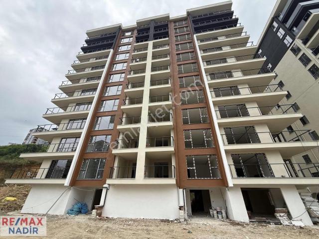 Re/max Nadirden Eriklimanda 170 M² Lüks 3+1 | Giyinme Odalı