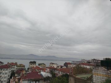 Remax Natural'dan Değirmendere'de Deniz Manzaralı Kiralık 3+1