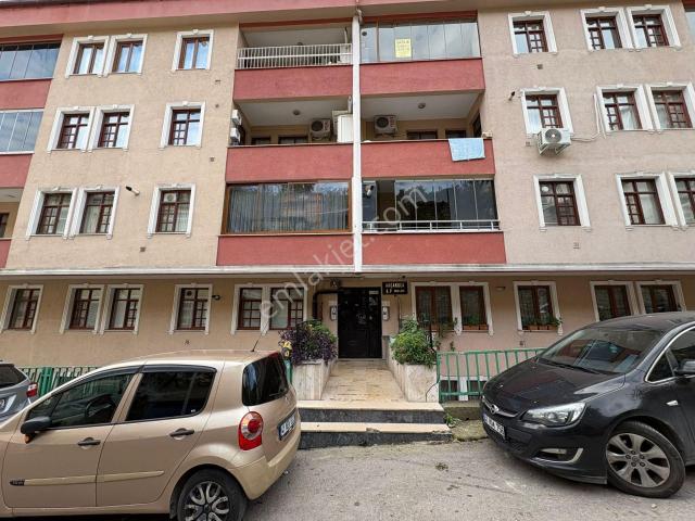 Re/max Palas'tan | Akçakoca Mahallesinde 3+1 Satılık Daire