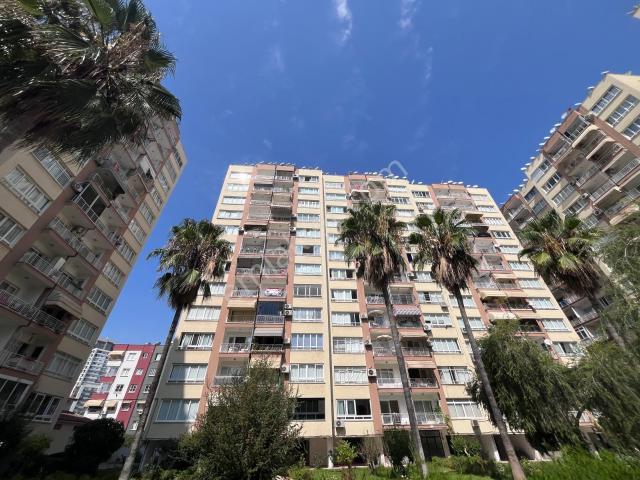 Remax Palm'den Menderes Mah.nde Açelya Sitesinde Kiralık 3+1