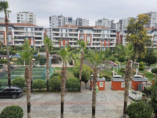 Remax Palm'den Cumhuriyet Konakları'nda 4+1 Kiralık Daire