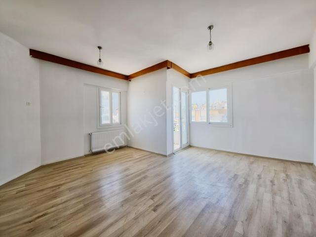 Remax Palm'den Forum Avm Civarı Deniz Manzaralı Kiralık 3+1