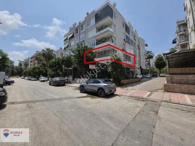Remax Palm'den Sahile Yürüme Mesafesinde Eşyalı Kiralık 3+1