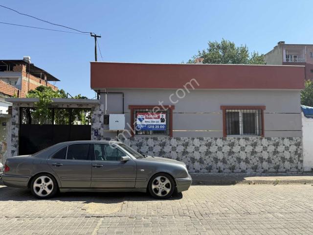 Remax Pin'den İncirliovada Satılık 5 Kat İmarlı Müstakil Ev Acil
