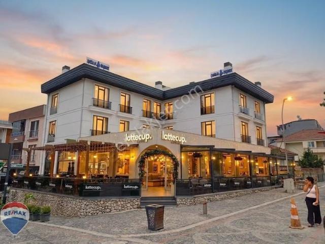 Remax Rıdvan Gedik Mavi Durakta Kira Getirisi Yüksek 3+2 Daire