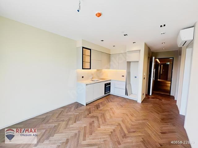 REMAX RAMAZAN DAN BAHÇELİEVLER BENESTA DA LÜKS KİRALIK 1+1 DAİRE