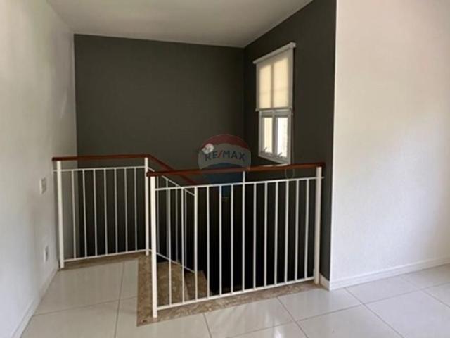 RE/MAX rents a house in a gated community, with 3 suites, near Shopping Iguatemi Campinas for R$ 12,100.00 per month