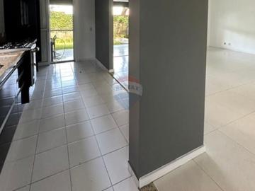 RE/MAX rents a house in a gated community, with 3 suites, near Shopping Iguatemi Campinas for R$ 12,100.00 per month