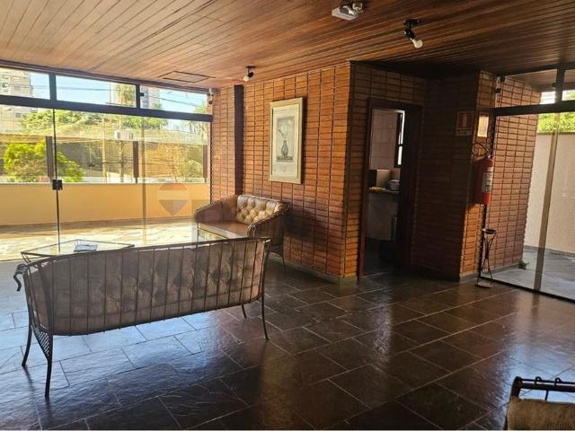 RE/MAX rents an apartment located on Coronel Quirino street, with 129 m², for R$ 5,800.00 per month