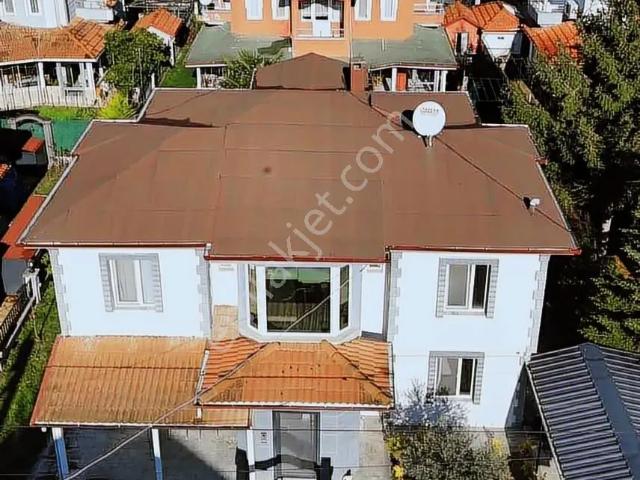 Remax Saraç'tan Engiz Sahile Yürüme Mesafeli Müstakil Villa !