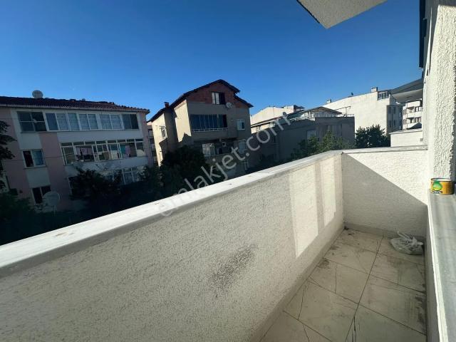 Re/max Selhattin'den Mevlana Mahallesinde 3,5+1 Teraslı Daire