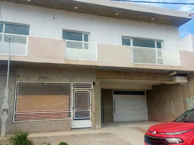 REMAX Signature