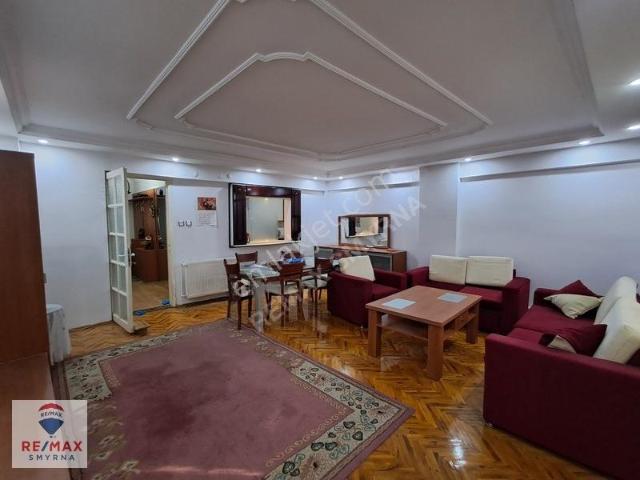 Remax Smyrna'dan Kiralık Eşyalı Doğalgazlı 3+1 Daire