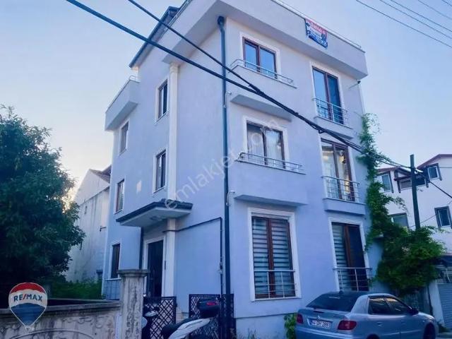Remaxmaviden Yeni Binada 3.kat 2+1 Kiralık Daire